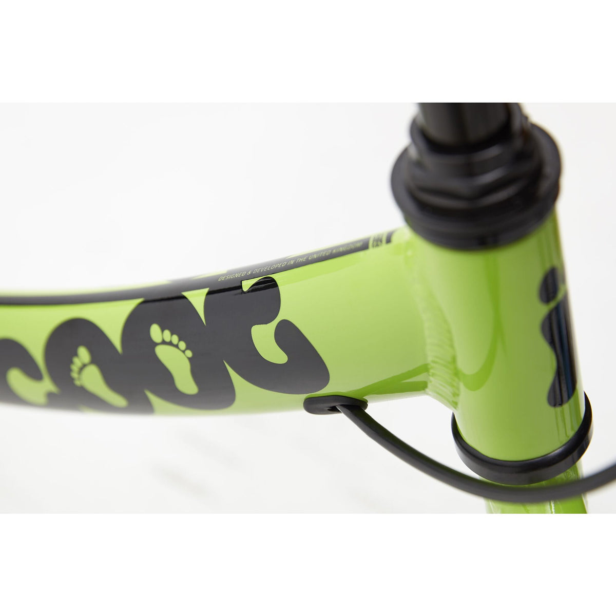 Ridgeback Scoot 12-inch wheels